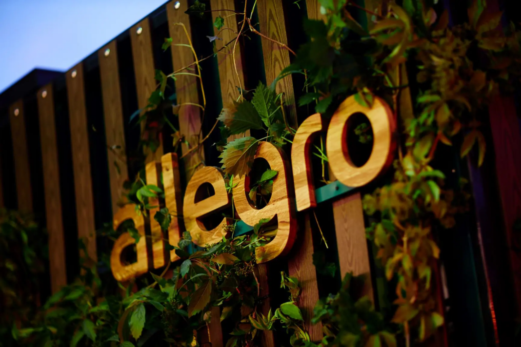 Allegro v letošní vánoční kampani připomíná, co je o svátcích nejdůležitější